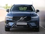 Volvo XC60 2.0 T6 Plug-in hybrid AWD Plus Dark 350 Pk Automaat Navi / Pano-dak / Leder / 360 Camera / Apple Carplay