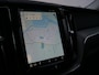 Volvo XC60 2.0 T6 Plug-in hybrid AWD Plus Dark 350 Pk Automaat Navi / Pano-dak / Leder / 360 Camera / Apple Carplay
