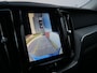 Volvo XC60 2.0 T6 Plug-in hybrid AWD Plus Dark 350 Pk Automaat Navi / Pano-dak / Leder / 360 Camera / Apple Carplay