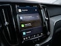 Volvo XC60 2.0 T6 Plug-in hybrid AWD Plus Dark 350 Pk Automaat Navi / Pano-dak / Leder / 360 Camera / Apple Carplay