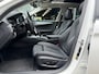 BMW 5-Serie Touring 530e xDrive Executive / Navi / Climate / Camera / Panormadak / Leder / 20"breedset