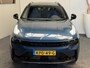 Lynk & Co 01 1.5 MY 23 ZWARTE HEMEL ZWARTE HEMEL ROLHOES MY23 360 CAMERA ADAPTIVE CRUISE CONTROL PANORAMA SCHUIF/KANTELDAK APPLE CARPLAY/ANDROID RIJSTROOKSENSOREN ZEER MOOI !!