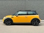 MINI Cooper 3-Deurs 1.6 Chili (PANODAK, VLAGDAK, CRUISE CONTROL, PARKEERSENSOREN, SPIOLER, ELEKT RAMEN, AIRCO, NL-AUTO, GOED ONDH)