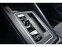 Volkswagen Golf 1.0 eTSI DSG | PANO DAK | IQ LIGHT LED | TREKHAAK | STOEL/STUURVERWARMING |
