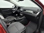 Renault Captur 1.0 TCe Intens 90Pk | Navigatie | Apple & Android Carplay | Parkeersensoren Voor en Achter | Achteruitrijcamera l Elektronische Climate Control | Cruise Control | Bluetooth | LED Koplampen | 17 Inch Lichtmetalen Velgen | Extra Getint Glas |