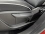 Renault Captur 1.0 TCe Intens 90Pk | Navigatie | Apple & Android Carplay | Parkeersensoren Voor en Achter | Achteruitrijcamera l Elektronische Climate Control | Cruise Control | Bluetooth | LED Koplampen | 17 Inch Lichtmetalen Velgen | Extra Getint Glas |