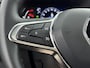 Renault Captur 1.0 TCe Intens 90Pk | Navigatie | Apple & Android Carplay | Parkeersensoren Voor en Achter | Achteruitrijcamera l Elektronische Climate Control | Cruise Control | Bluetooth | LED Koplampen | 17 Inch Lichtmetalen Velgen | Extra Getint Glas |