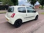 Renault Twingo 1.2-16V. Uniek!! 76633km. Airco/ Elektrische Ramen / all season banden.