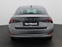 Skoda Octavia 1.0 TSI Business Edition Hatchback | Metallic lak | Parkeersensoren | Navigatie