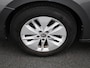 Skoda Octavia 1.0 TSI Business Edition Hatchback | Metallic lak | Parkeersensoren | Navigatie