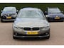 BMW 3-Serie 320i Corporate Lease High Executive / Trekhaak / Schuifdak / Leder / Navigatie / Parkeerhulp V+A / 16'' / Getint glas / Stoelverwarming / Cruise Control