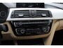 BMW 3-Serie 320i Corporate Lease High Executive / Trekhaak / Schuifdak / Leder / Navigatie / Parkeerhulp V+A / 16'' / Getint glas / Stoelverwarming / Cruise Control