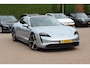 Porsche Taycan 4S Performance 84 kWh / SoH 91,9% / 38.845 km! /  Panoramadak / Camera / Passenger Display / Luchtvering / 21'' / Bose / Stoelverwarming / DAB / Cruise Control