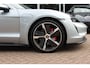 Porsche Taycan 4S Performance 84 kWh / SoH 91,9% / 38.845 km! /  Panoramadak / Camera / Passenger Display / Luchtvering / 21'' / Bose / Stoelverwarming / DAB / Cruise Control