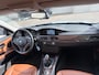 BMW 3-Serie Touring 318i TOURING XENON/LEDER/NAVIGATIE! NIEUWE DISTRIBUTIEKETTING!