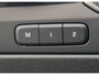 Volvo XC40 2.0 B3 Ultra Black Edition Model jaar 2026 - Panorama dak - R980 interieur - 20"Licht metaal - Alarm - 360 Camera - Two tone zwart dak en spiegelkappen - Privacy glas