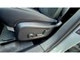 Volvo XC40 2.0 B3 Ultra Black Edition Model jaar 2026 - Panorama dak - R980 interieur - 20"Licht metaal - Alarm - 360 Camera - Two tone zwart dak en spiegelkappen - Privacy glas