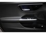 Mercedes-Benz C-klasse 200 Launch Edition AMG Line | PANORAMADAK | STOELVERWARMING | DAB | CAMERA | TREKHAAK | 19"
