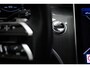 Mercedes-Benz C-klasse 200 Launch Edition AMG Line | PANORAMADAK | STOELVERWARMING | DAB | CAMERA | TREKHAAK | 19"
