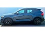 Volvo XC40 2.0 B3 Plus Black Edition MY 2026 - 20” Wielen - Adaptive Cruise Control - Harman Kardon Audio - Climate - R7C0 Interieur – Camera achter - PDC voor en achter - Power seats links met memory - Two Tone