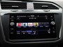 Volkswagen Tiguan 1.4 TSI eHybrid R-Line Business+ 245 PK| Dealeronderhouden | Navigatie | 360 Camera | Parkeersensoren | Dodehoekdetectie | Stoelverwarming | Stuurwielverwarming