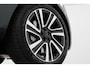 Land Rover Range Rover 3.0 P550e HSE PHEV | Executive Seating | Meridian Surround | Massage | Panoramadak | Head-Up | Luchtvering | 22 Inch