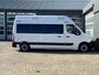 Renault Master T35 2.3 dCi L3H3 5-Persoons Ideaal voor Camper!! BTW EN BPM VRIJ!! Airco Cruise controle Kastinrichting Trekhaak 2500kg Trekgewicht Schuifdeur Ruiten om hele auto Semi automaat Euro 6 Ex overheid