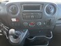 Renault Master T35 2.3 dCi L3H3 5-Persoons Ideaal voor Camper!! BTW EN BPM VRIJ!! Airco Cruise controle Kastinrichting Trekhaak 2500kg Trekgewicht Schuifdeur Ruiten om hele auto Semi automaat Euro 6 Ex overheid