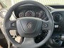 Renault Master T35 2.3 dCi L3H3 5-Persoons Ideaal voor Camper!! BTW EN BPM VRIJ!! Airco Cruise controle Kastinrichting Trekhaak 2500kg Trekgewicht Schuifdeur Ruiten om hele auto Semi automaat Euro 6 Ex overheid