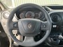 Renault Master T35 2.3 dCi L3H3 5-Persoons Ideaal voor Camper!! BTW EN BPM VRIJ!! Airco Cruise controle Kastinrichting Trekhaak 2500kg Trekgewicht Schuifdeur Ruiten om hele auto Semi automaat Euro 6 Ex overheid