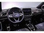 Volkswagen T-Roc R-Line 1.5 TSI 150pk DSG Automaat Panoramadak, Adaptive cruise control, Achteruitrijcamera, LED koplampen, Parkeersensoren, Airco, App connect