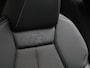 Audi Q4 e-tron 35 S edition 55 kWh Audi Q4 e-tron 35 S edition 52 kWh | Automaat | S-line exterieur | S-line interieur | Panoramadak | Schuifdak | LED Matrix | Navigatie | Sonos Premium Sound | Virtual cockpit | Climate control | Parkeersensoren | Camera | Privacy glass | Lichtmetalen velgen |