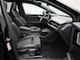 Audi Q4 e-tron 35 S edition 55 kWh Audi Q4 e-tron 35 S edition 52 kWh | Automaat | S-line exterieur | S-line interieur | Panoramadak | Schuifdak | LED Matrix | Navigatie | Sonos Premium Sound | Virtual cockpit | Climate control | Parkeersensoren | Camera | Privacy glass | Lichtmetalen velgen |
