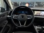 Volkswagen Golf 1.5 TSI 150pk Life | Navigatie | Trekhaak | Stoelverwarming |