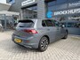 Volkswagen Golf 1.5 TSI 150pk Life | Navigatie | Trekhaak | Stoelverwarming |