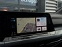 Volkswagen Golf 1.5 TSI 150pk Life | Navigatie | Trekhaak | Stoelverwarming |