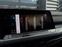 Volkswagen Golf 1.5 TSI 150pk Life | Navigatie | Trekhaak | Stoelverwarming |