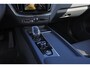 Volvo XC60 T8 Recharge AWD Ultra Black Edition Exec. - Luchtvering - Panorama/schuifdak - IntelliSafe Assist & Surround - 360º Camera - Bowers & Wilkins audio - Adaptieve LED koplampen - Verwarmde voorstoelen, stuur & achterbank - Parkeersensoren voor & achter - Elektr. bedienb. voorstoelen met geheugen - Draadloze tel. lader - Extra getint glas - 22' LMV