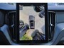 Volvo XC60 T8 Recharge AWD Ultra Black Edition Exec. - Luchtvering - Panorama/schuifdak - IntelliSafe Assist & Surround - 360º Camera - Bowers & Wilkins audio - Adaptieve LED koplampen - Verwarmde voorstoelen, stuur & achterbank - Parkeersensoren voor & achter - Elektr. bedienb. voorstoelen met geheugen - Draadloze tel. lader - Extra getint glas - 22' LMV