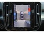 Volvo XC40 B3 Plus Dark - IntelliSafe Assist & Surround - 360º Camera - Harman/Kardon audio - Verwarmde voorstoelen, stuur & achterbank - Parkeersensoren voor & achter - Elektr. bedienb. voorstoelen met geheugen links - Draadloze tel. lader - Standkachel - Extra getint glas - Inklapbare trekhaak - 18' LMV