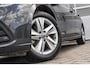 Volkswagen Golf Variant 1.0 eTSI 110pk DSG Life | Navigatie | App Connect | Parkeersensoren | Cruise Control