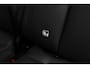 Land Rover Defender 2.0 P300e 110 X | FACELIFT | ClearSight | Meridian Surround | Trekhaak | Luchtvering | Koelbox | Panoramadak | 22 Inch