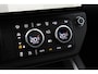 Land Rover Defender 2.0 P300e 110 X | FACELIFT | ClearSight | Meridian Surround | Trekhaak | Luchtvering | Koelbox | Panoramadak | 22 Inch