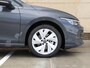 Volkswagen Golf 1.5 eHybrid Style Edition 204PK DSG | Led | Led Matrix | Trekhaak | Camera | Navigatie | Side assist | Head-up display