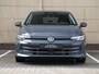 Volkswagen Golf 1.5 eHybrid Style Edition 204PK DSG | Led | Led Matrix | Trekhaak | Camera | Navigatie | Side assist | Head-up display