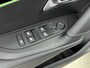 Peugeot e-2008 EV GT Pack 50 kWh | Dodehoek detectie | Alcantara stoelen | Camera | Navigatie | Interieur verlichting |SOH 96%