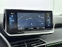 Peugeot e-2008 EV GT Pack 50 kWh | Dodehoek detectie | Alcantara stoelen | Camera | Navigatie | Interieur verlichting |