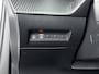 Peugeot e-2008 EV GT Pack 50 kWh | Dodehoek detectie | Alcantara stoelen | Camera | Navigatie | Interieur verlichting |SOH 96%
