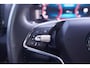 Skoda Karoq 1.5 TSI ACT Sportline Business NAP Camera Wegklapbare trekhaak Appple Carplay Stuur- en stoelverwarming v+a
