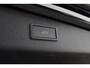 SEAT Leon Sportstourer 1.5 TSI e-Hybrid FR Business 204PK / 150kW DSG, Dodehoekdetectie (side assist), achteruitrijcamera (rear view), parkeersensoren voor en achter (pdc), keyless start & entry, Apple Carplay & Android Auto, elektrische achterklep met sensorsturing, verwarmbare voorstoelen, verwarmbaar multifunctioneel lederen stuurwiel, adaptieve cruise control (acc), DAB+, draadloze telefoonlader, elektrisch verstel-, verwarm- en inklapbare buitenspiegels etc.